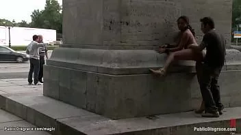Putar Terikat telanjang budak publik dipermalukan