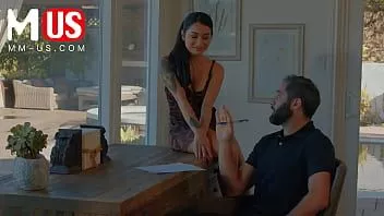 play Remaja Asia nakal avery hitam menyebabkan kenakalan dan meniduri penjaga keamanannya