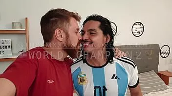 play Juara dunia @turkmxxx dan @andresivanoff merayakan argentina sebagai juara dunia. blowjobs , fetish kaki ?, ciuman , dan cum di bagian 2