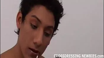 play Minha transformação em uma garota começa com um pouco de maquiagem