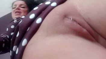 play Humiliation par la milf au plus beau