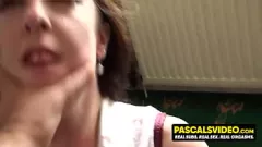play Cycata brunetka Cassie de la Rage w intensywnej, hardcorowej jeździe