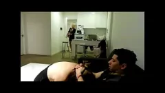 Reproduzir Vizinho travesso se junta ao trio da esposa com PSICÓLOGO Milf, culminando em uma sessão anal memorável