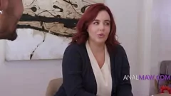 Riproduci Sorpresa natalizia anale di Stepmom: la fantasia proibita di una milf traditrice