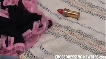 Играть Я люблю наряжаться в сексуальную женскую одежду