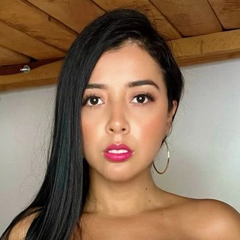 Pornstar Lina Henao