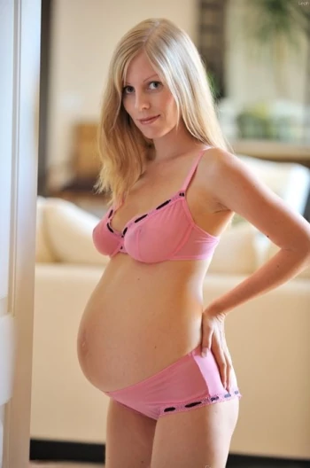 Pornstar Laya Layton